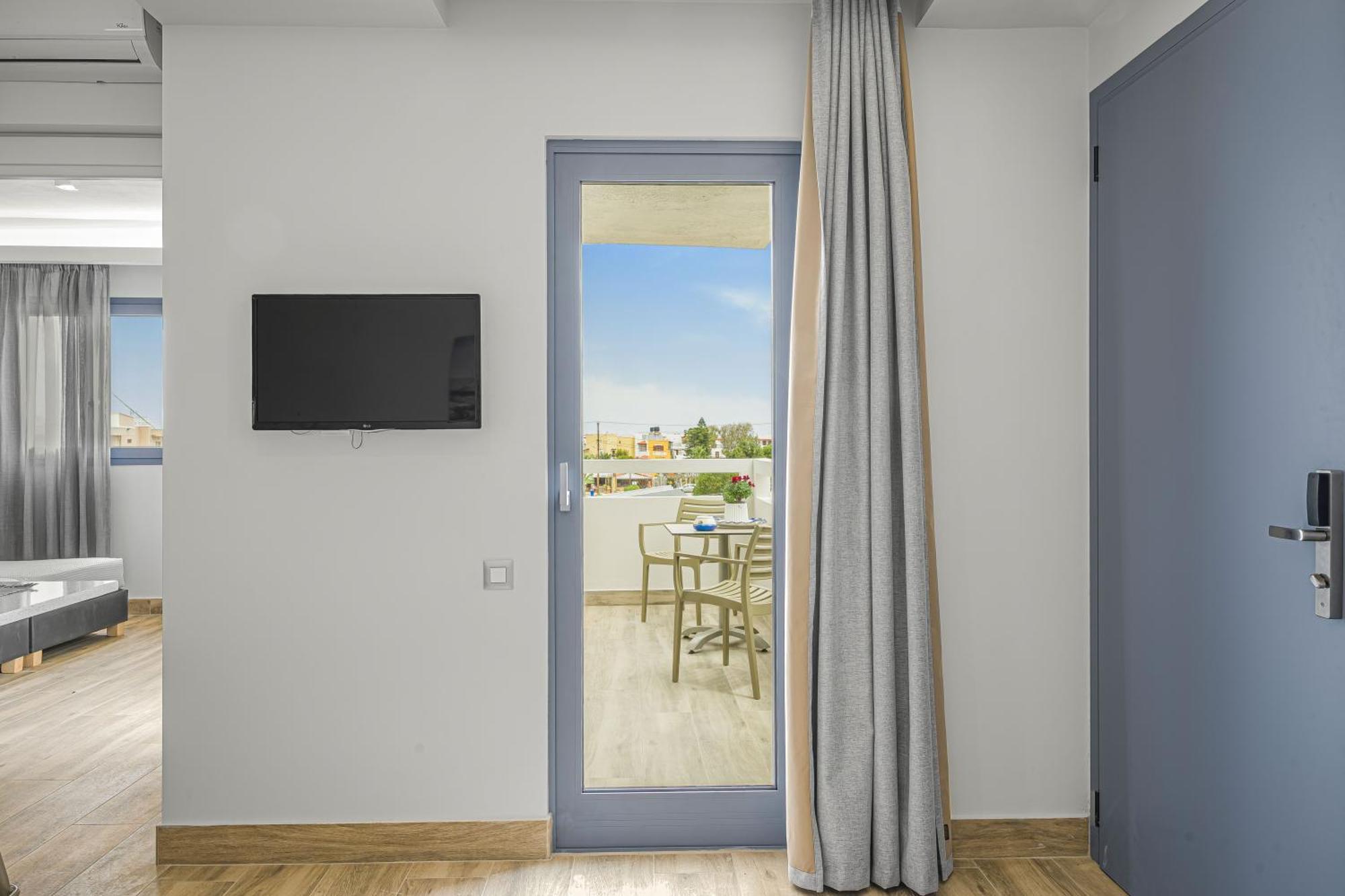 Sergiani Garden Hotel Apartments Stalida エクステリア 写真